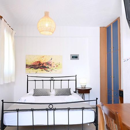 Oneiro Rooms Kythnos Kanala Екстериор снимка