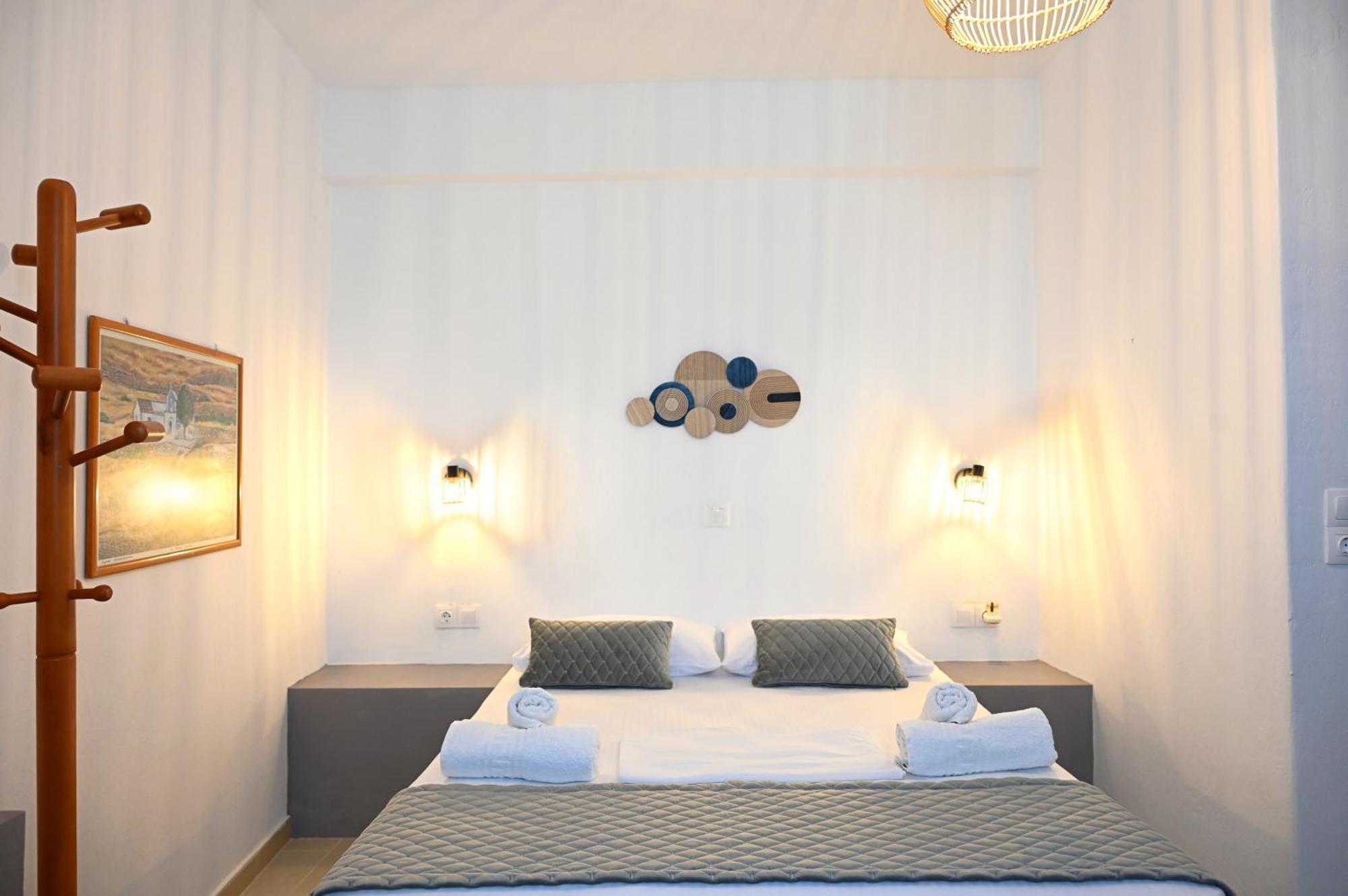 Oneiro Rooms Kythnos Kanala Екстериор снимка