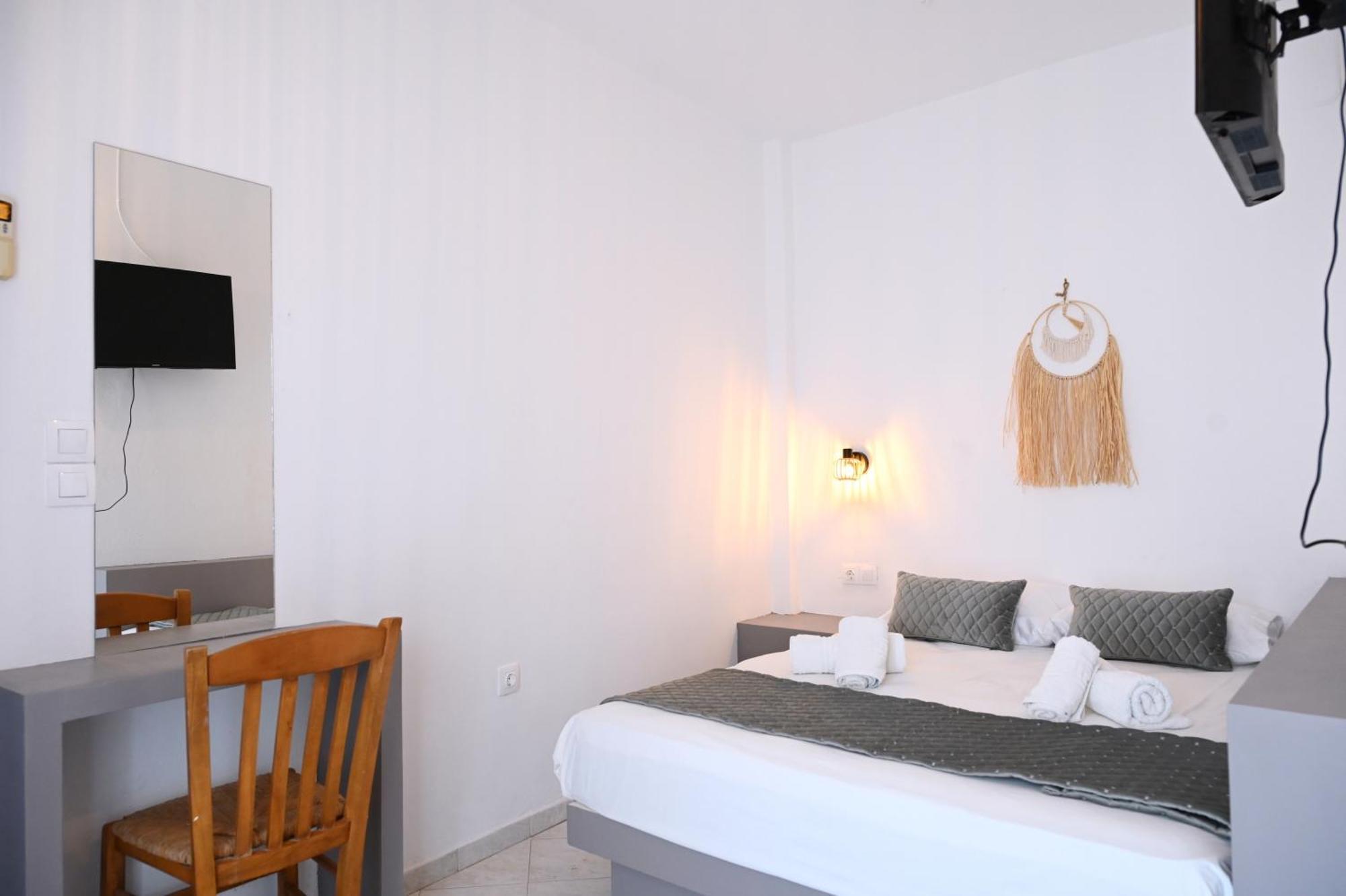 Oneiro Rooms Kythnos Kanala Екстериор снимка