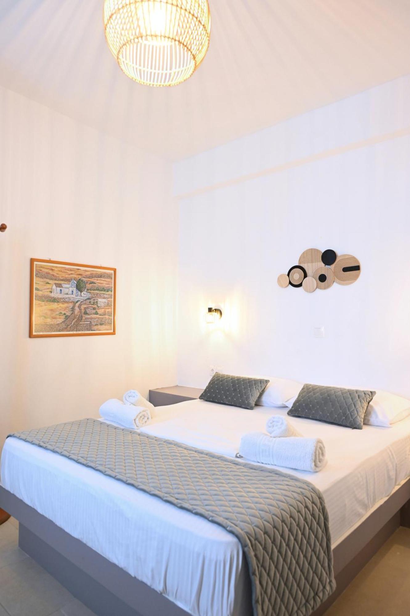 Oneiro Rooms Kythnos Kanala Екстериор снимка