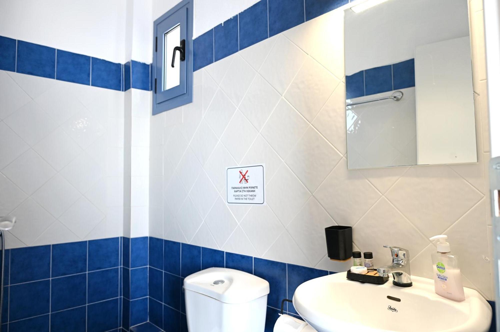 Oneiro Rooms Kythnos Kanala Екстериор снимка